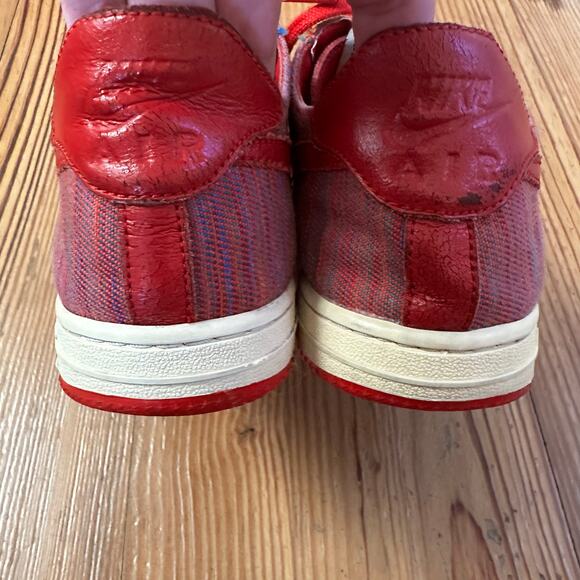 Nike Air Force 1 red textile low top lace sneakers SIZE 9 - Picture 3 of 9